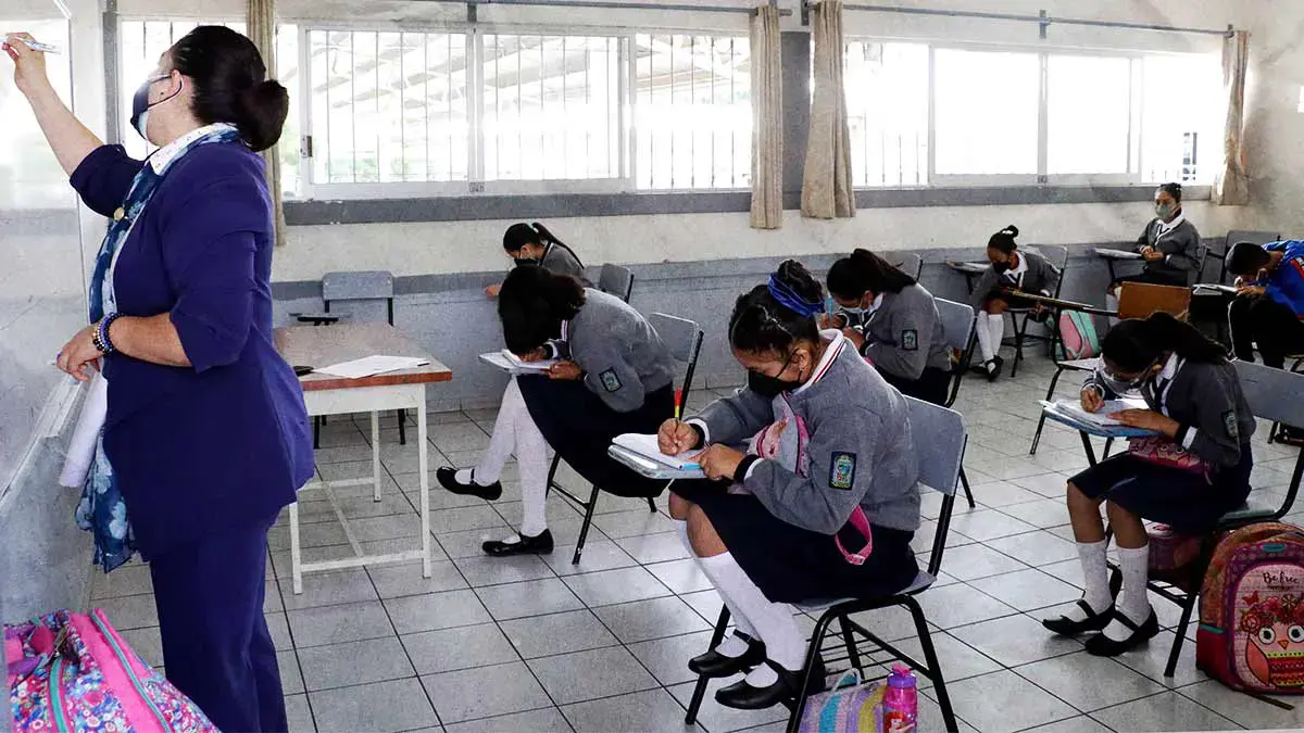 Refuerzan seguridad en 33 escuelas de Puebla ante el regreso a clases